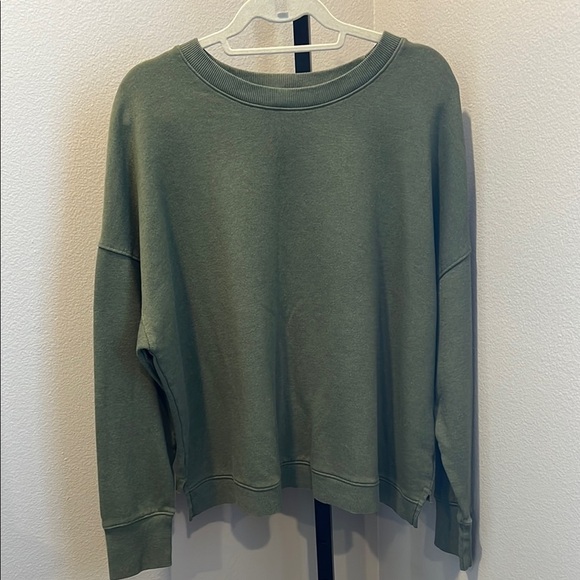 Time and Tru Green Sweatshirt - Picture 1 of 3